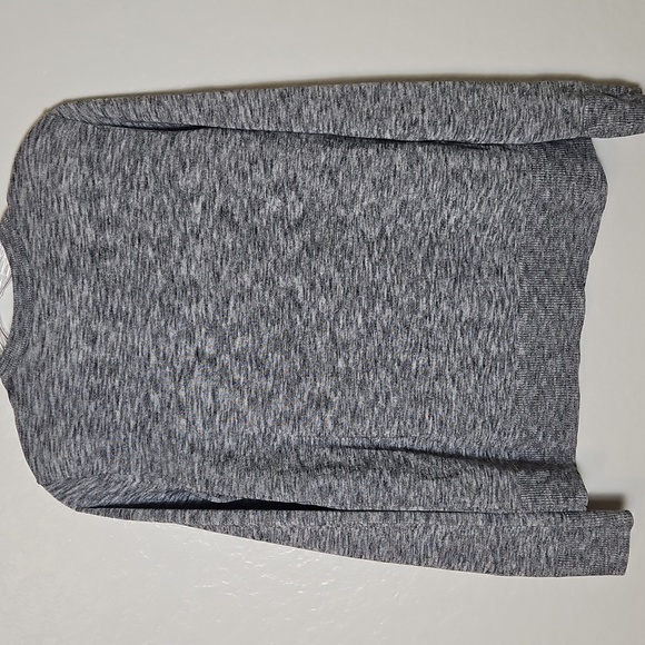 Croft & Barrow Women's Heathered Gray Cardigan - Picture 3 of 6